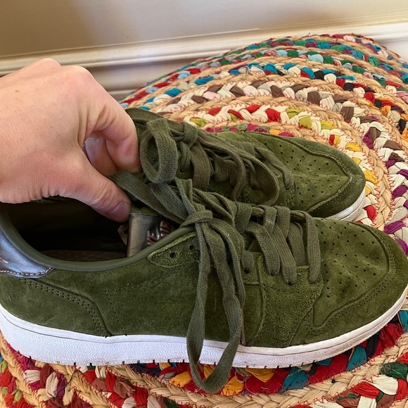 Air Jordan Nike Green Suede Sneakers - Picture 2 of 6